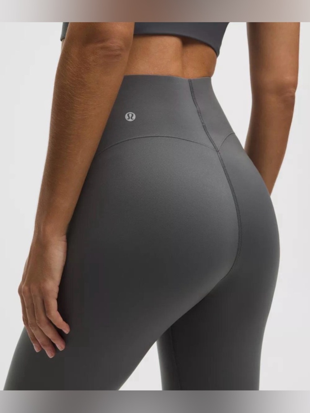 Lululemon Glow Up HR Tight 25” 🖤 SCULPT
Size 4 | New With Tags - Picture 2 of 6